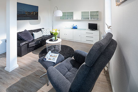 Wohnraum Fewo 14, Appartementhaus am Kurpark