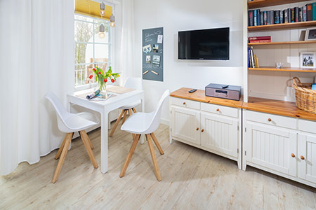 Wohnraum Fewo 20, Appartementhaus am Kurpark