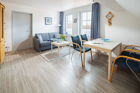 Wohnraum Fewo 28, Appartementhaus am Kurpark